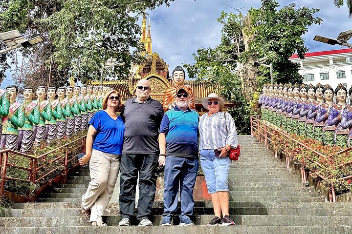 Temple and Local Market in Sihanoukville History tour