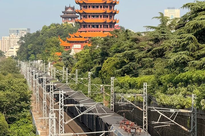 Wuhan Half Day City Highlights Tour with Local Guide