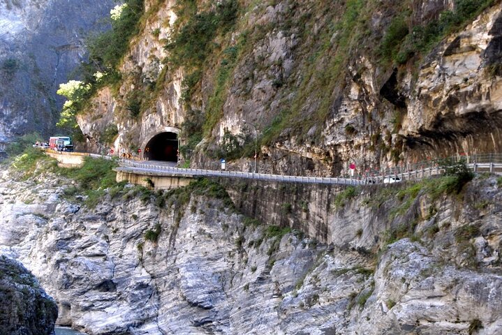Private Taroko Gorge English Guided Tour from Hualien City