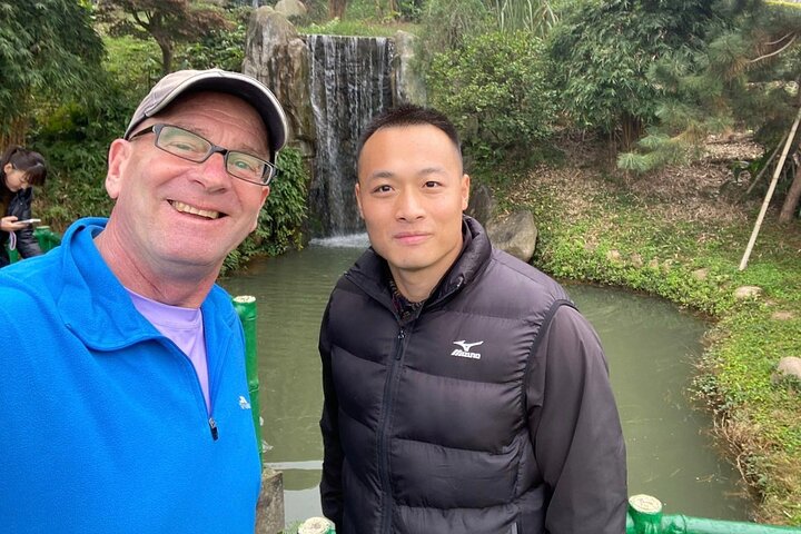 Private Chengdu Panda Base Tour with Hotel Pickup