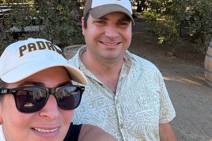 Private Deluxe Wine Tour to Valle de Guadalupe by Luxury Vehicle