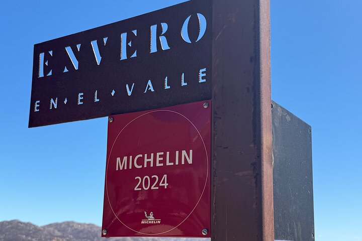 Private Deluxe Wine Tour to Valle de Guadalupe by Luxury Vehicle