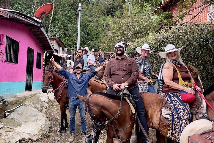 Scenic Horseback Riding in the Medellín Mountains