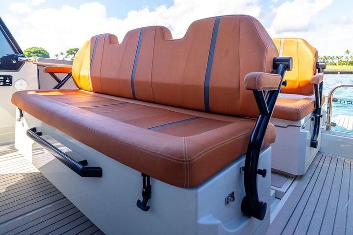 Private Luxury Boat Tour from Cannes to the Lerins Islands