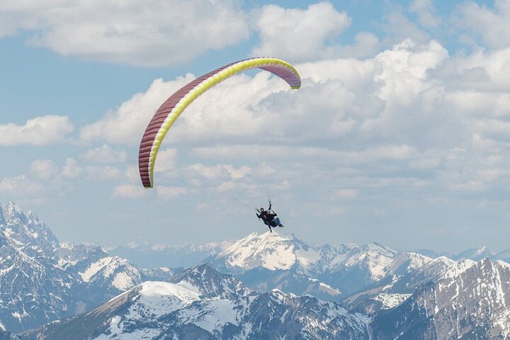 Paragliding Tandem with World Champion, Stubaital