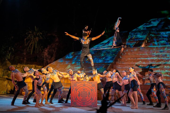 Puerto Vallarta Rhythms of the Night: Gourmet Dinner & Alma Show