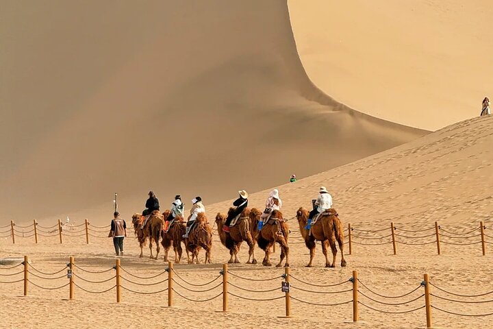Dunhuang Private Silk Road Day Tour: Mogao Caves, Crescent Spring