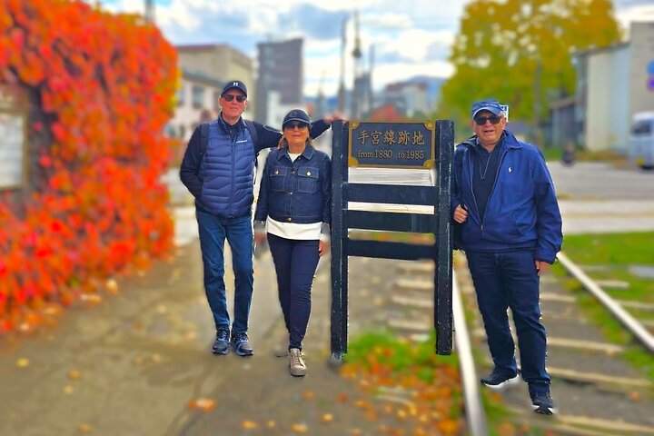 Otaru: Day & Night Walk in a Nostalgic Historic Port Town