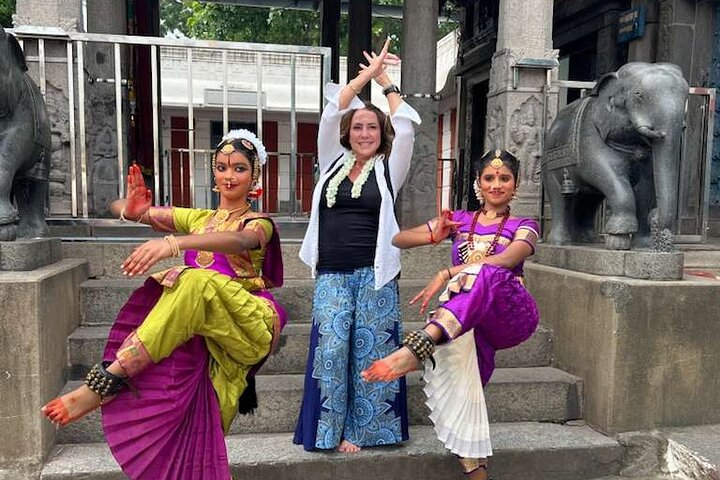Chennai Private Tour with Female Guide