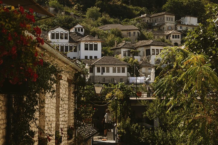 Gjirokastër Walking Tours:Bazaar&Ali Pasha Bridge/Castle & Zekate