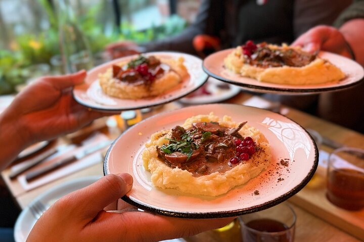 Oslo Guided Food Tour with 5 Food Tastings and a Secret Dish