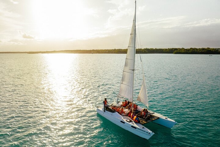 Bacalar Lagoon Private Catamaran Lunch and Drinks from Costa Maya