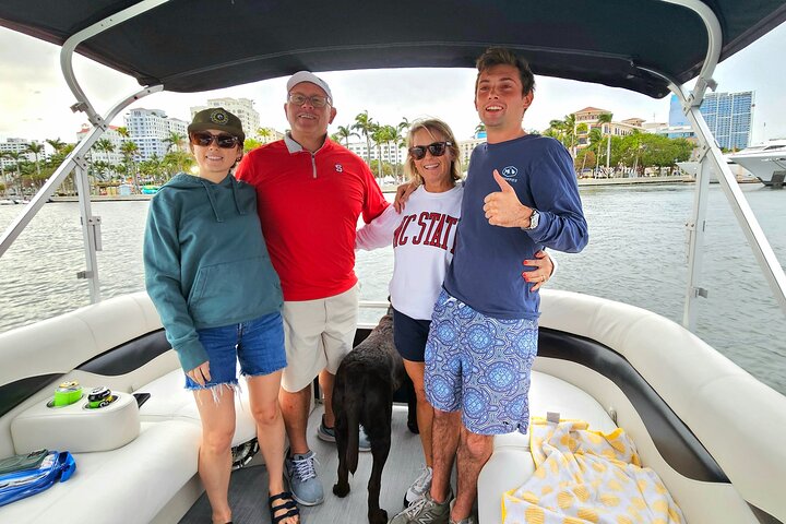 Narrated Boat Tour - Palm Beach Celebrity Homes and Local History