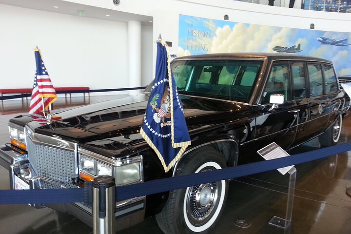 Ronald Reagan Presidential Library Tour with Hotel Pickup