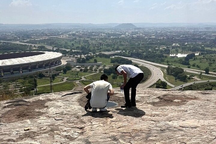 Abuja Wonderland Mountain Hike & Authentic Nigerian Breakfast