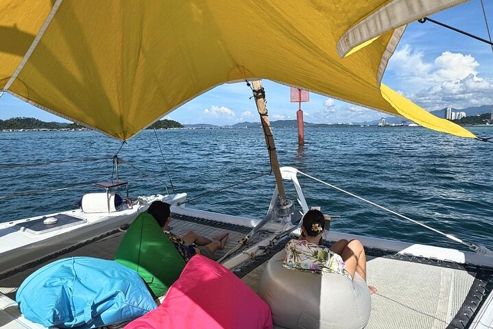 Kota Kinabalu: Catamaran Snorkeling, Paddlebord, Kayak with Meal
