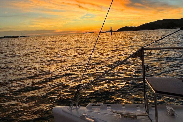 Kota Kinabalu: Catamaran Snorkeling, Paddlebord, Kayak with Meal