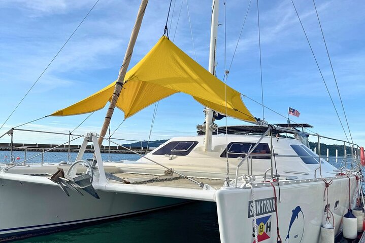 Kota Kinabalu: Catamaran Snorkeling, Paddlebord, Kayak with Meal