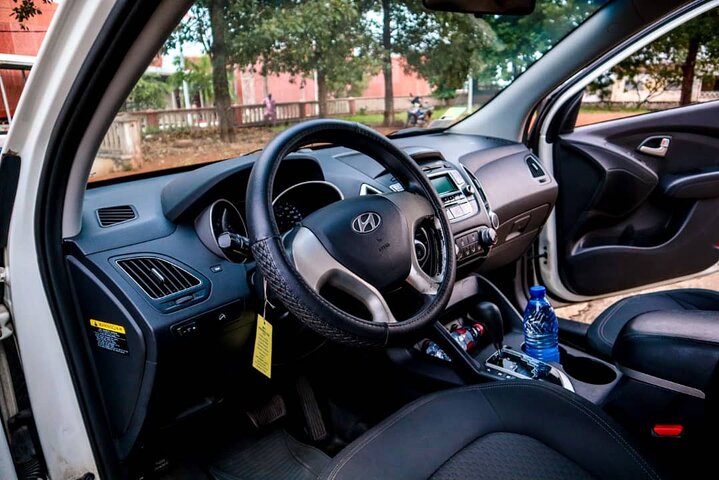 Discover Cotonou Ouidah PortoNovo as a local private driver