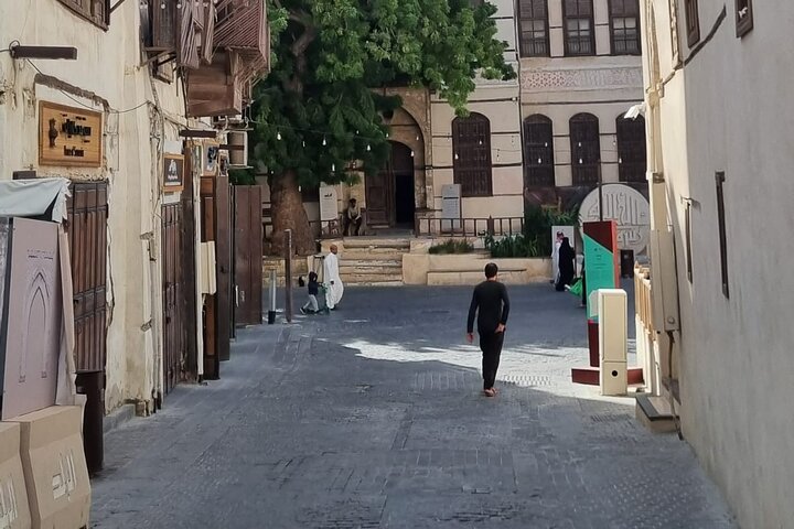 Guided Tour with History of Jeddah