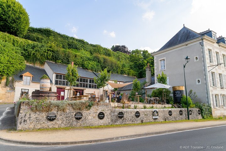 "AMBACIA CELLARS", Tour and Wine Tasting in Amboise, Loire Valley