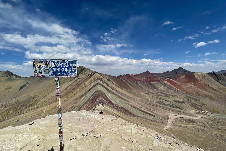 Rainbow Mountain Beat-the-Crowd, Small Group - 8:00 AM Departure