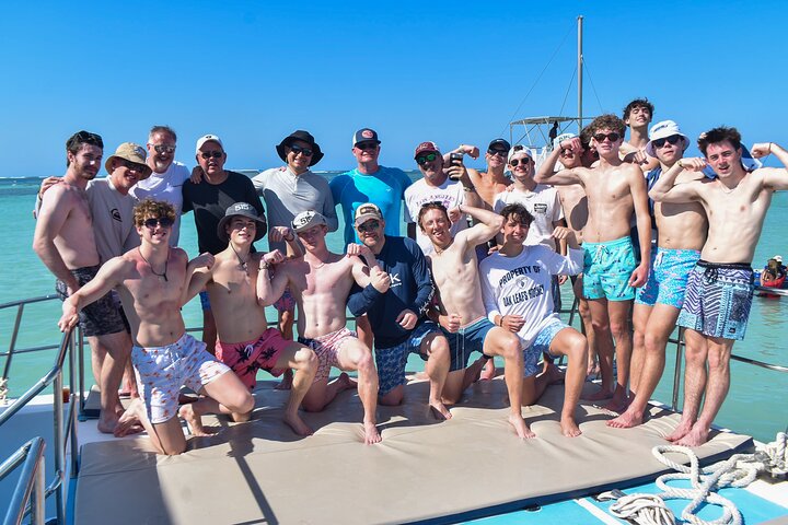 Sand-Bar Punta Cana Party Boat unlimited drinks, snorkeling Vibes