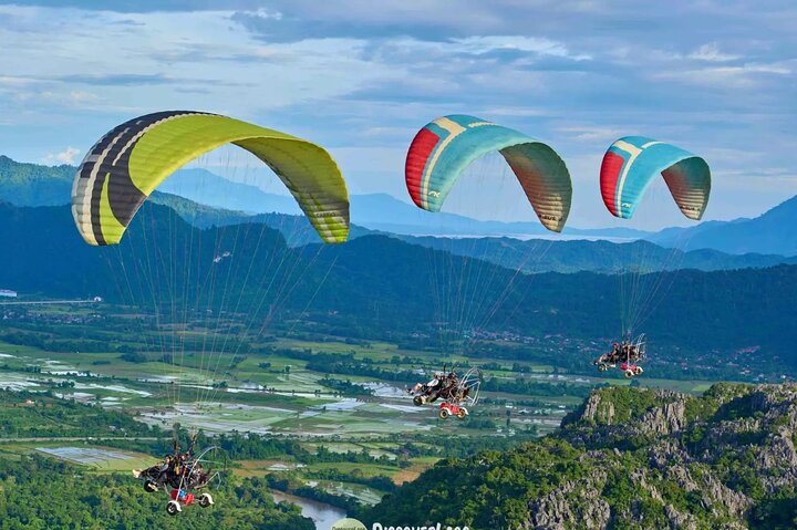 Paramotor Experience in Vang Vieng Laos