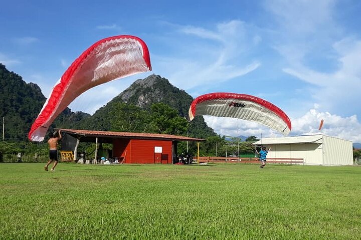 Paramotor Experience in Vang Vieng Laos