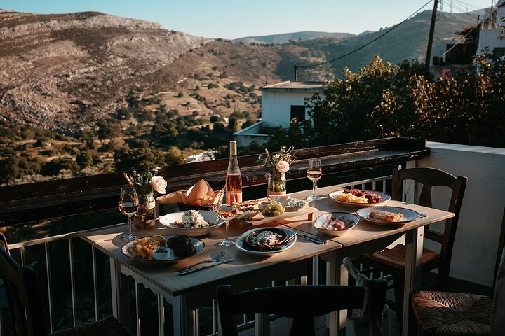 Unforgettable Naxos in 6 Hours: Villages, Tastings & Lunch