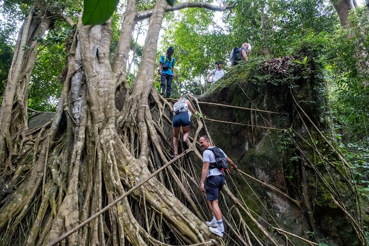 Trekking Tien Son Dinh Phu Quoc