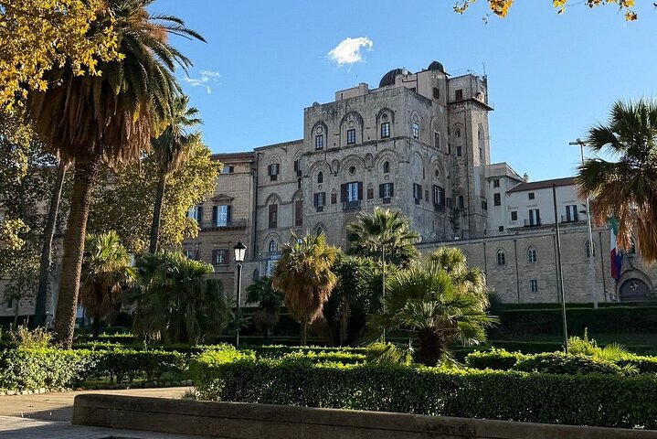 Palermo: Grand Tour in CruiserCar