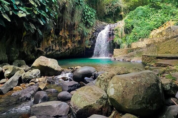 Grenada Highlights Half-Day Rum, Chocolate and Waterfall Tour