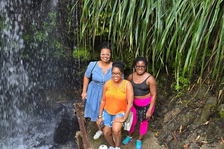 Grenada Highlights Half-Day Rum, Chocolate and Waterfall Tour