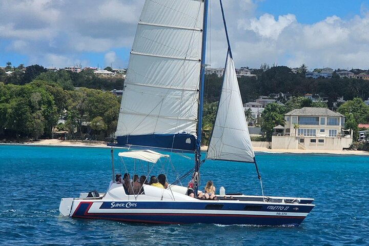 Barbados Catamaran Snorkel Cruise with Lunch and Open Bar