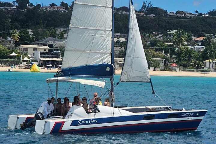 Barbados Catamaran Snorkel Cruise with Lunch and Open Bar