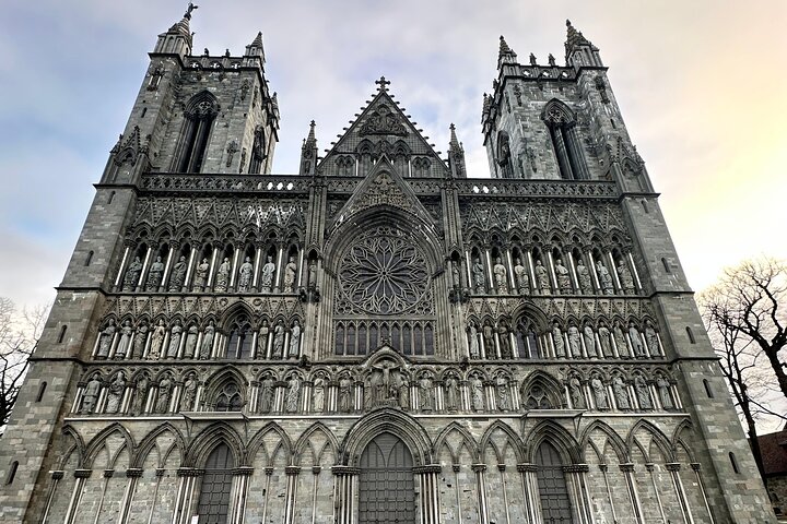 Trondheim Private Walking Tour with a Local