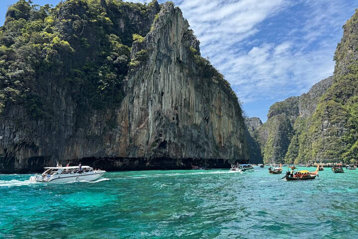 Phi Phi, Maya Bay & Khai Islands Speedboat Tour from Phuket