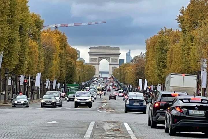 Paris with Love Private Guide and Driver