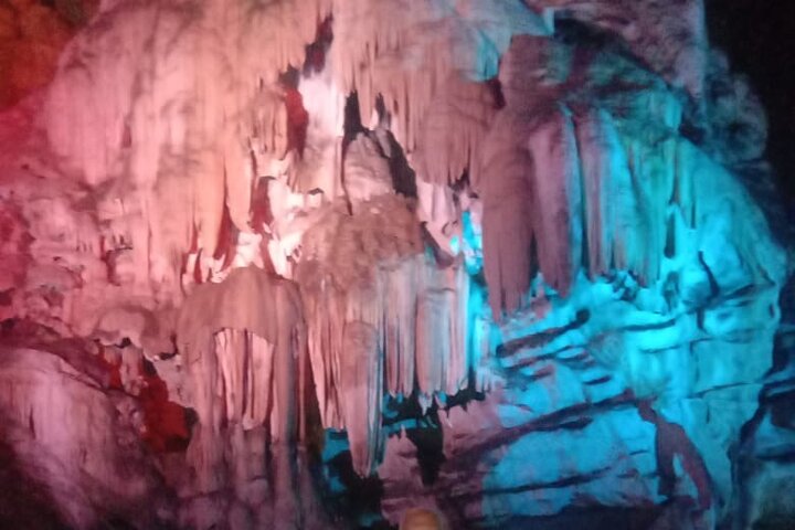 Vishakhapatnam Discovery with Borra Caves and Araku Valley
