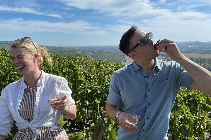 Épernay and Champagne Open-Top Bus Tour with 3 Tastings