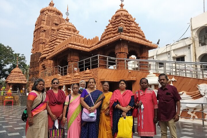 Private Guided Tour at the Three Temples of Hyderabad