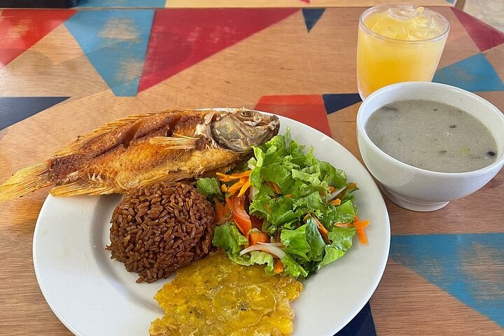 Tour to the Mud Volcano in Cartagena with Lunch