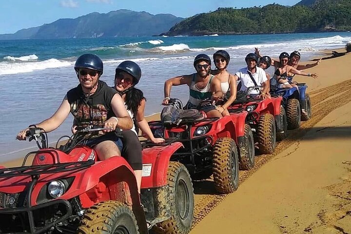 FourWheel Adventure Tours The Earths