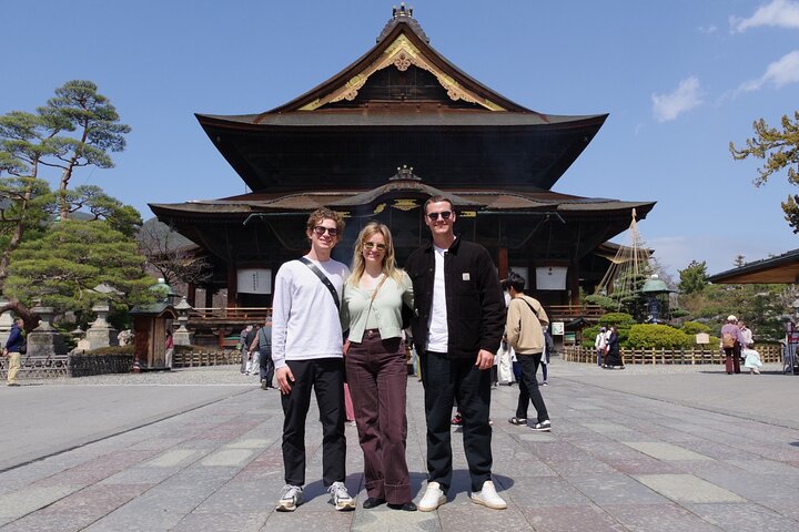 Snow Monkeys, Obuse & Sake: A Perfect Day in Nagano
