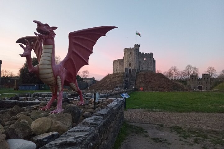Cardiff Private Walking Tour with a Local