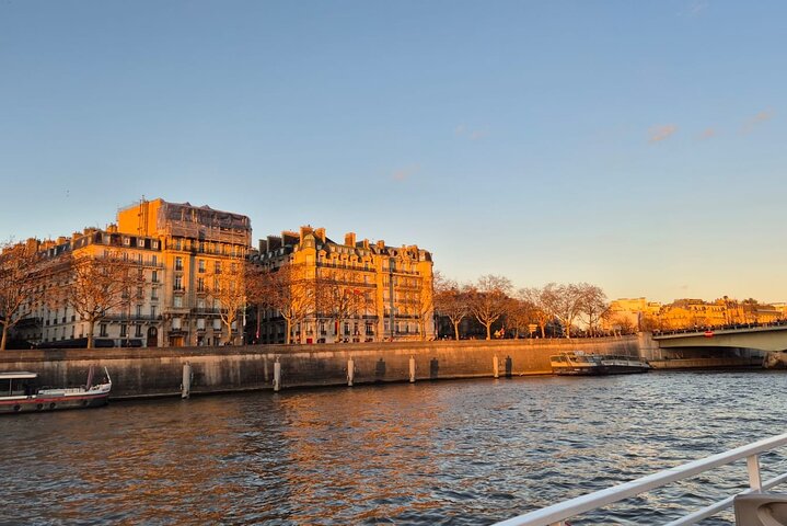 Paris Seine River Sunset & Evening Champagne Cruises