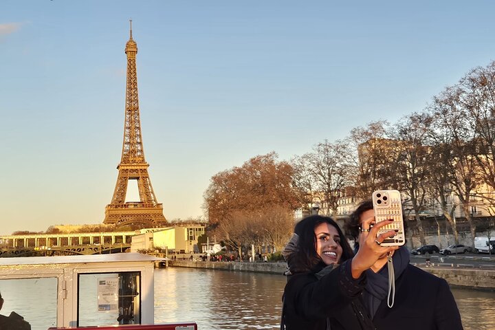 Paris Seine River Sunset & Evening Champagne Cruises