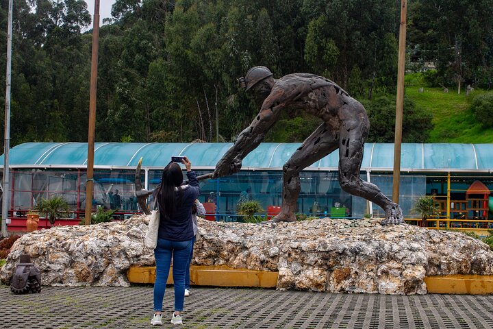 Shared Group Tour to Zipaquirá's Salt Cathedral with Pick up