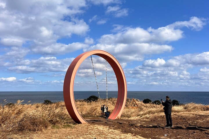 Jeju East Small-Group(Max 12) Bestseller Tour- From Seogwipo